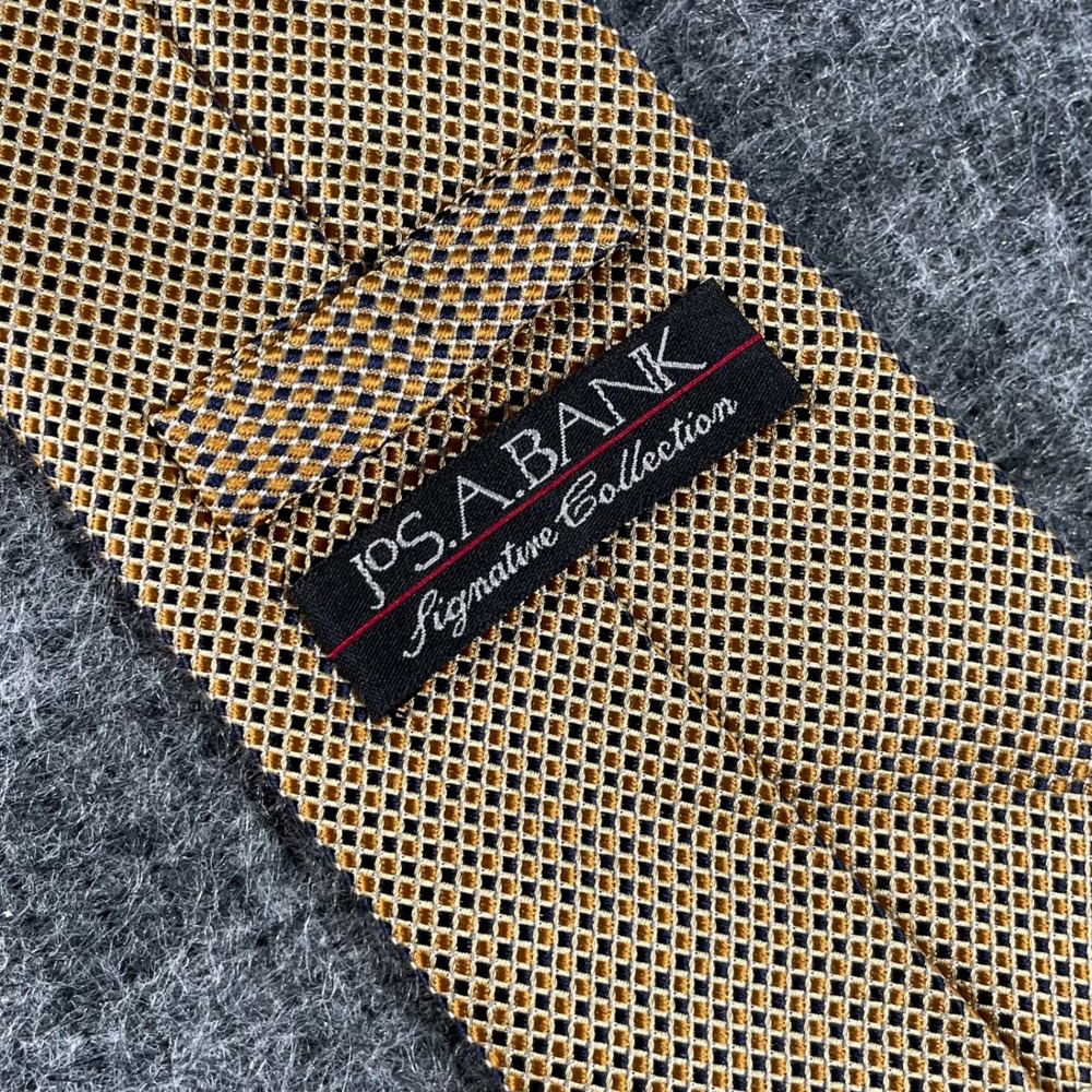 Jos. A. Bank Signature Collection Men's Gold Navy Geometric Silk Tie